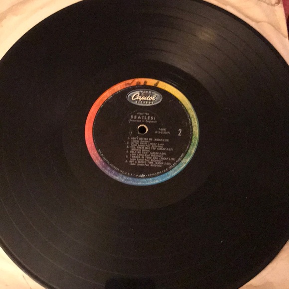 Beatles capital Records meet the Beetles - Picture 2 of 2